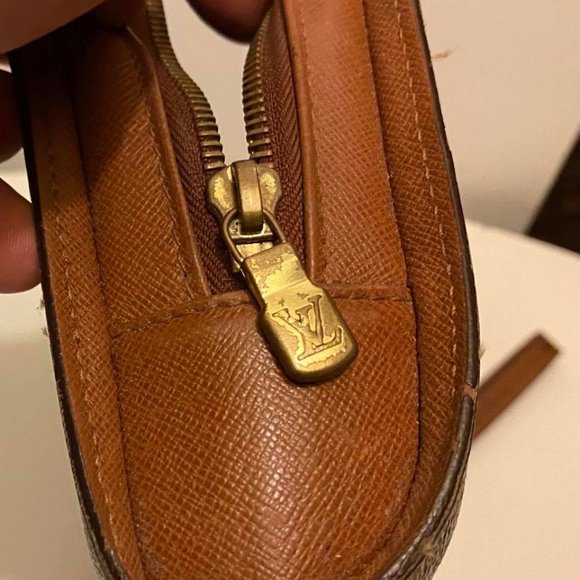 Authentic Louis Vuitton Orsay Pochette - Picture 3 of 11